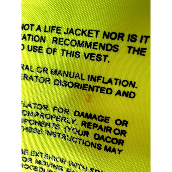 Dacor snorkeling vest yellow 24" X 19" adjustable strap - Picture 4 of 4